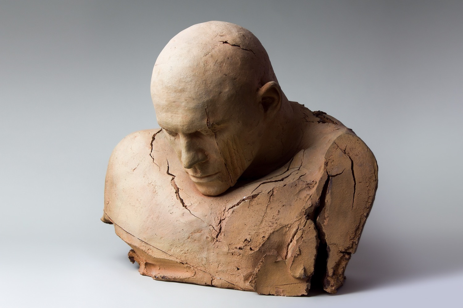 陶芸｜ハンガリー現代陶芸の展覧会が岐阜県現代陶芸美術館で - オブジェやアクセサリーなど112件が一堂に