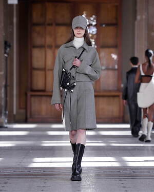 キムへキム(Kimhekim) 2023-24年秋冬ウィメンズコレクション  - 写真24