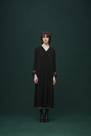 ロキト(LOKITHO) 2023-24年秋冬ウィメンズコレクション  - 写真9