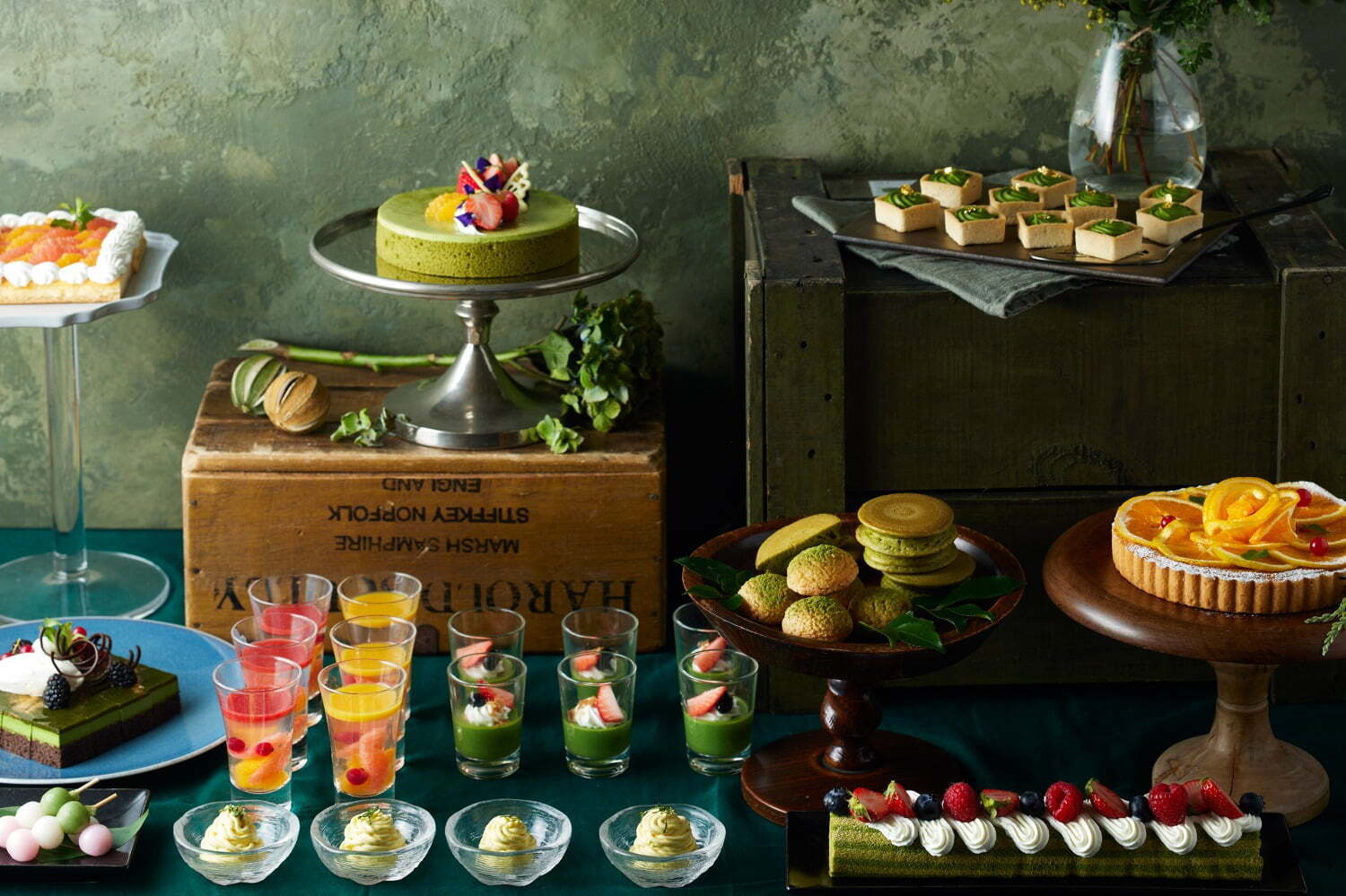 バームクーヘン｜グランドニッコー東京 台場“抹茶＆柑橘”デザートブッフェ付きランチ、抹茶ムースや柑橘ゼリーなど