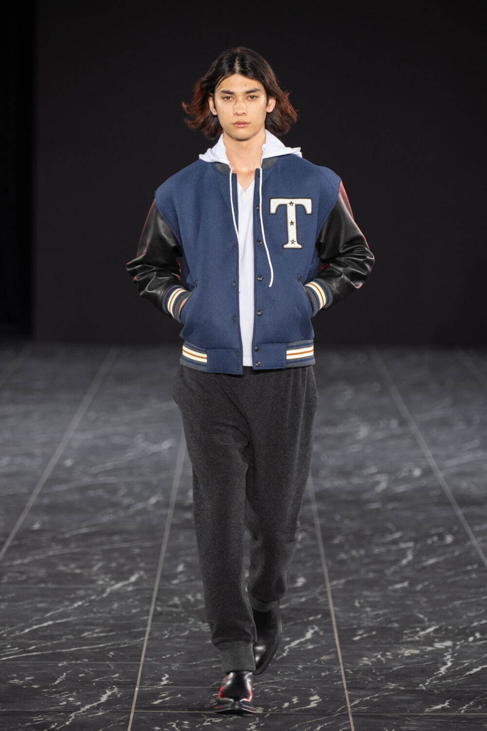 タエ アシダ 2023-24年秋冬<span>コレクション</span> - 写真29