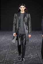 タエ アシダ 2023-24年秋冬コレクション - 華やかに、軽やかに｜写真9