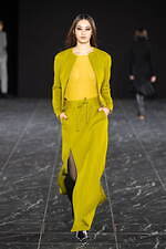 タエ アシダ 2023-24年秋冬コレクション - 華やかに、軽やかに｜写真19