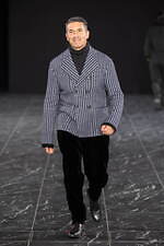 タエ アシダ 2023-24年秋冬コレクション - 華やかに、軽やかに｜写真23