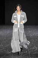 タエ アシダ 2023-24年秋冬コレクション - 華やかに、軽やかに｜写真33