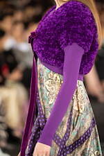 タエ アシダ 2023-24年秋冬コレクション - 華やかに、軽やかに｜写真51