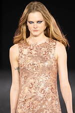 タエ アシダ 2023-24年秋冬コレクション - 華やかに、軽やかに｜写真71