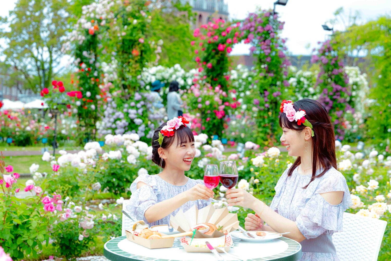 長崎・ハウステンボス「バラ祭」2000種100万本のバラが満開に、初夏のワイン祭も｜写真9