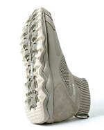 ミズノがノンネイティブとコラボ、伸縮素材×ゴアテックス搭載の高性能ミッドカットスニーカー｜写真4