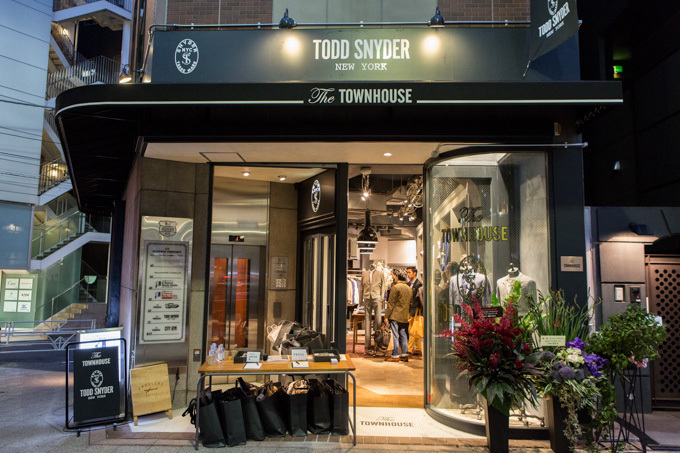 トッド スナイダー、国内初の旗艦店を渋谷にオープン - チャンピオンとのコラボラインも上陸 | 写真