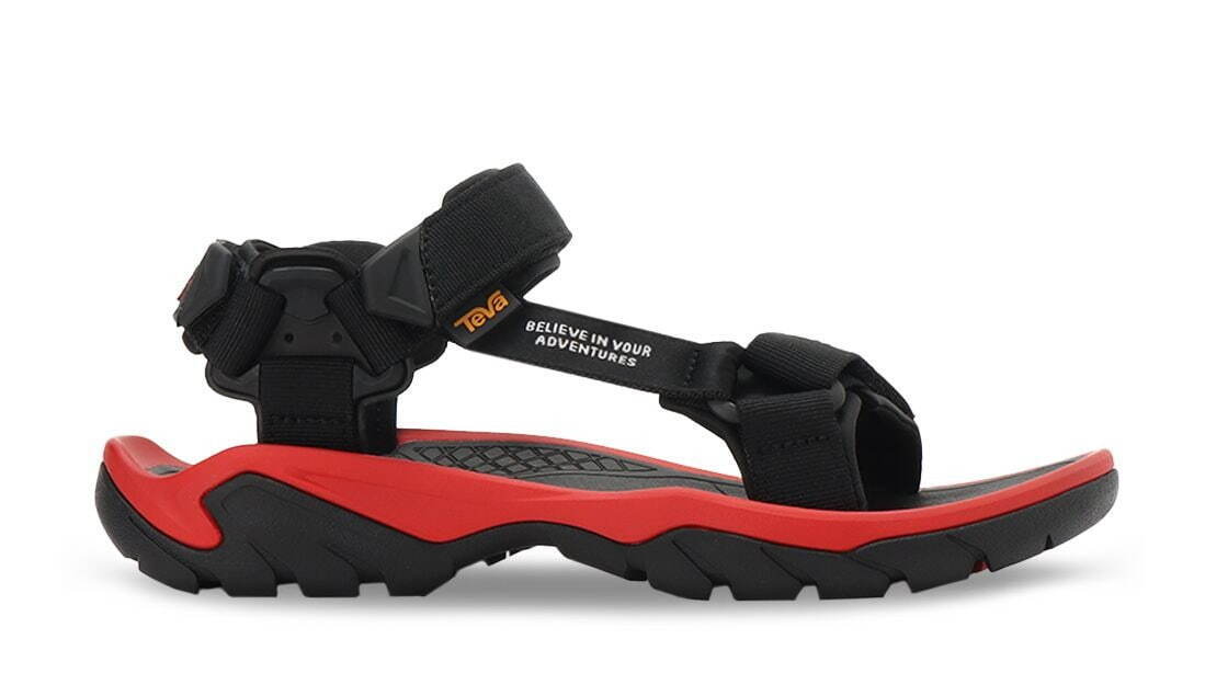 Teva×ナンガのアウトドアサンダル、レッドカラー＆マウンテンモチーフのミッドソール｜写真7