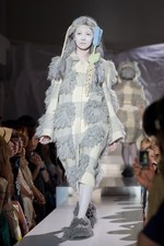 アートイベントでリトゥンアフターワーズが2010-2011年秋冬コレクションを発表｜写真4