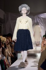 アートイベントでリトゥンアフターワーズが2010-2011年秋冬コレクションを発表｜写真9