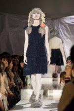 アートイベントでリトゥンアフターワーズが2010-2011年秋冬コレクションを発表｜写真10