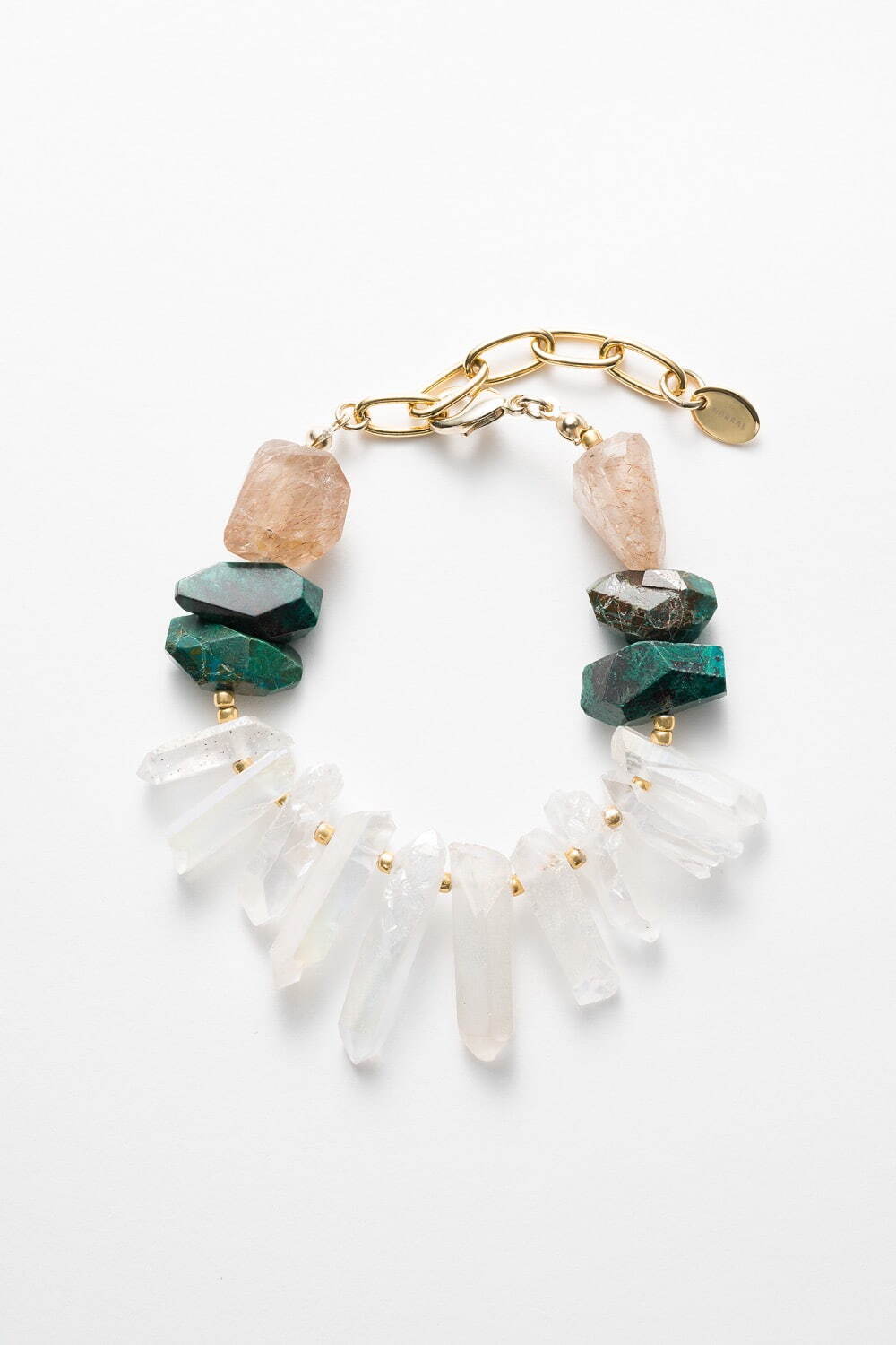 ミューラル“鉱石のきらめき”を表現したティアードドレスなど、渋谷パルコでは試着会を開催｜写真129