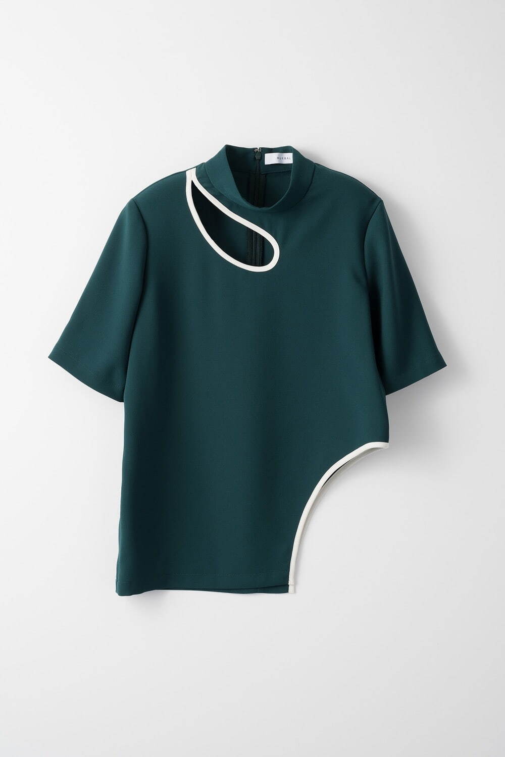 ミューラル“鉱石のきらめき”を表現したティアードドレスなど、渋谷パルコでは試着会を開催｜写真62