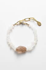 ミューラル“鉱石のきらめき”を表現したティアードドレスなど、渋谷パルコでは試着会を開催｜写真133