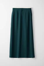 ミューラル“鉱石のきらめき”を表現したティアードドレスなど、渋谷パルコでは試着会を開催｜写真95