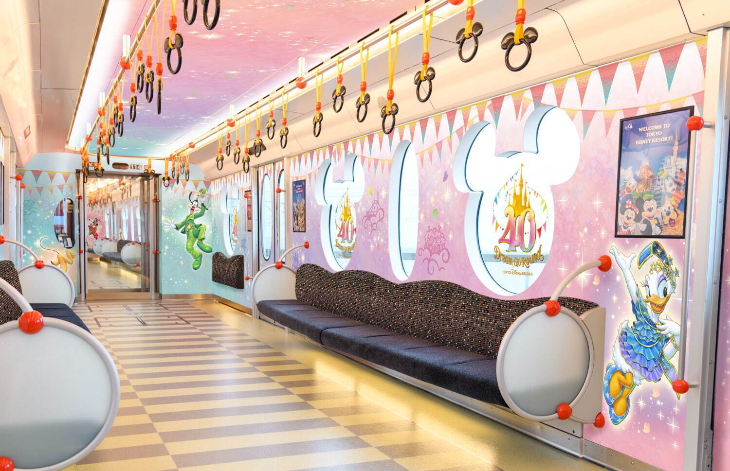 東京ディズニーリゾートに40周年記念ラッピングモノレールが運行、限定