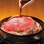 「新宿髙島屋 春の美味コレクション」“噂の”肉サンド＆絶品オムライスなど、全国の人気グルメ約80店集結｜写真1