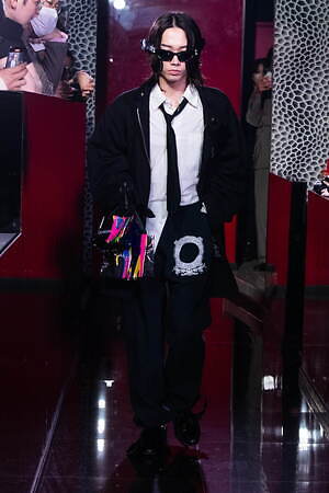 レシス(LES SIX) 2023-24年秋冬ウィメンズ&メンズコレクション  - 写真4