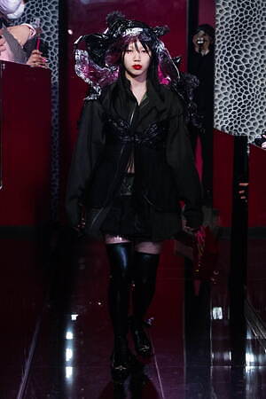 レシス(LES SIX) 2023-24年秋冬ウィメンズ&メンズコレクション  - 写真16