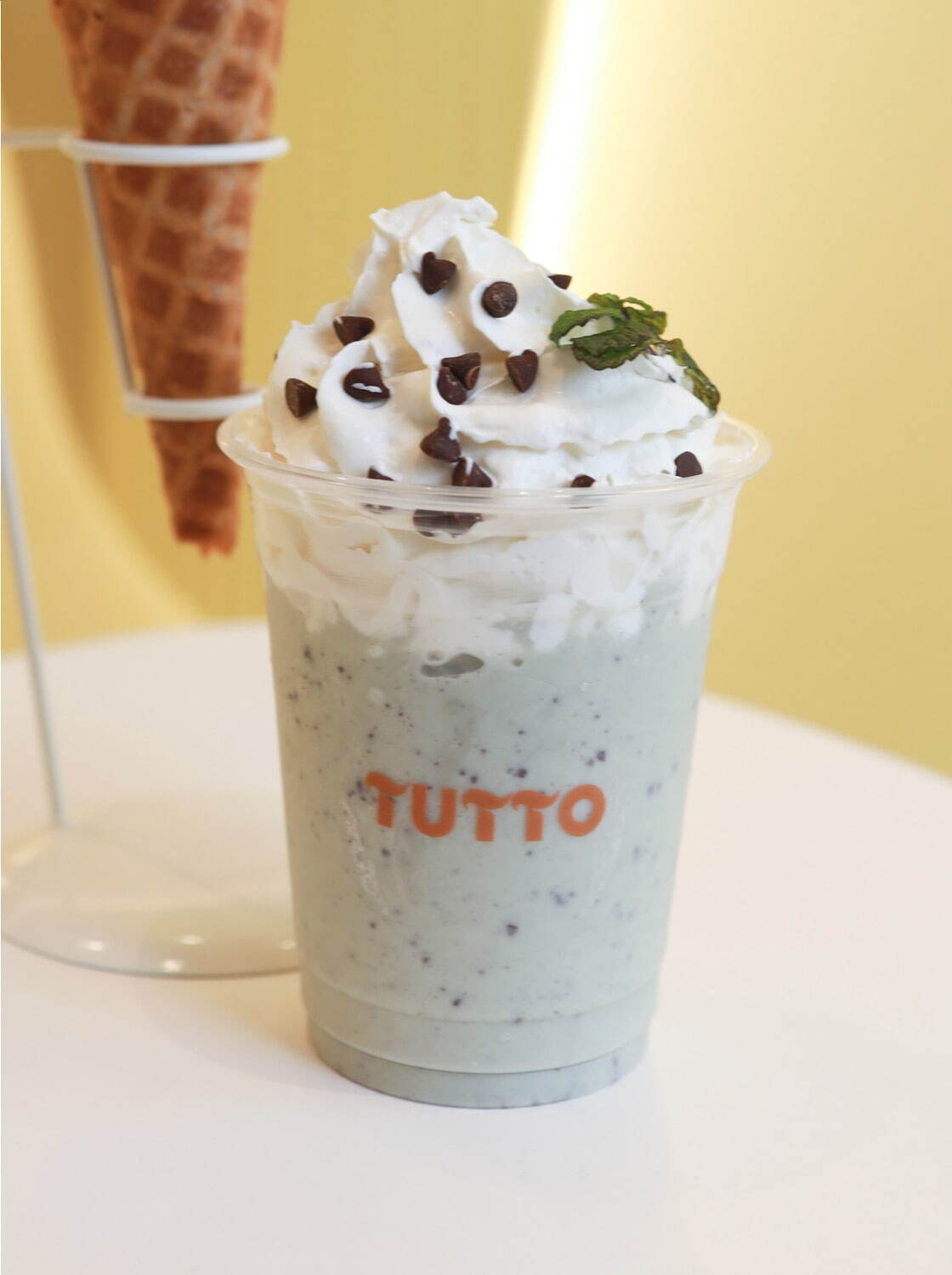 ヴィーガンジェラート専門店「トゥット」に“苺ミルク”の新フレーバー、飲むチョコミントも｜写真2