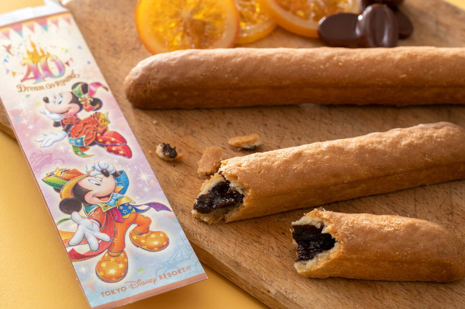 東京ディズニーランド＆シー“クレームブリュレ風”チュロス、カスタードクリーム入り｜写真4