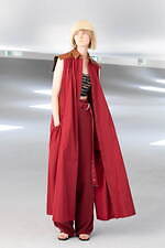 ヒロコ コシノ 2024年春夏コレクション、“重ねて楽しむ”大人のコラージュ｜写真7