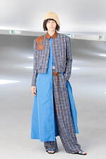 ヒロコ コシノ 2024年春夏コレクション、“重ねて楽しむ”大人のコラージュ｜写真9