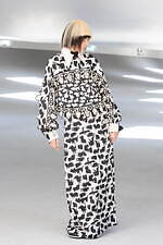 ヒロコ コシノ 2024年春夏コレクション、“重ねて楽しむ”大人のコラージュ｜写真25