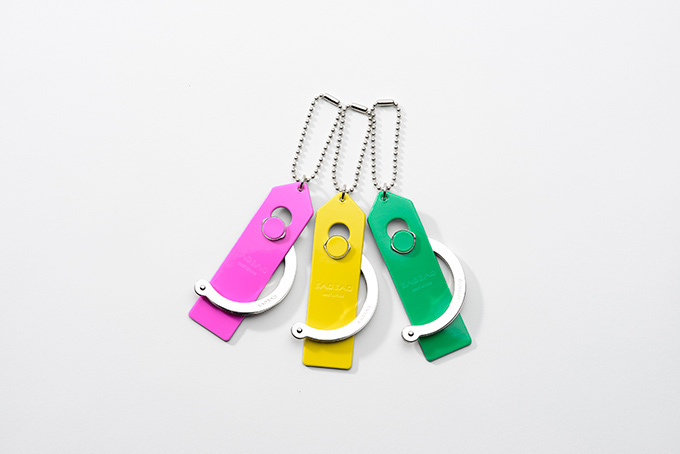 BAO BAO ISSEY MIYAKEから、ヴィヴィッドな春色の新作バッグ＆ポーチ登場 | 写真