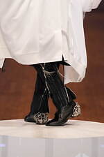 ハザマ 2023 プライマリー コレクション - “未知の未知”見知らぬ旅路の果てへ｜写真15