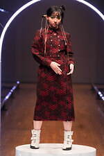 ハザマ 2023 プライマリー コレクション - “未知の未知”見知らぬ旅路の果てへ｜写真34