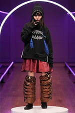 ハザマ 2023 プライマリー コレクション - “未知の未知”見知らぬ旅路の果てへ｜写真57