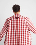 プラダ23春夏新作ウェア、50年代アーカイブ着想“ヴィシーチェック”のコート＆ジャケット｜写真3