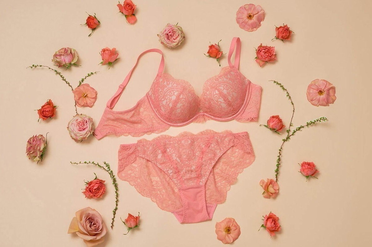 ブラジャー｜ピーチ・ジョン「ま～るく盛れる着やせブラ」に華やかコーラルピンク、リボンデザインの新作も