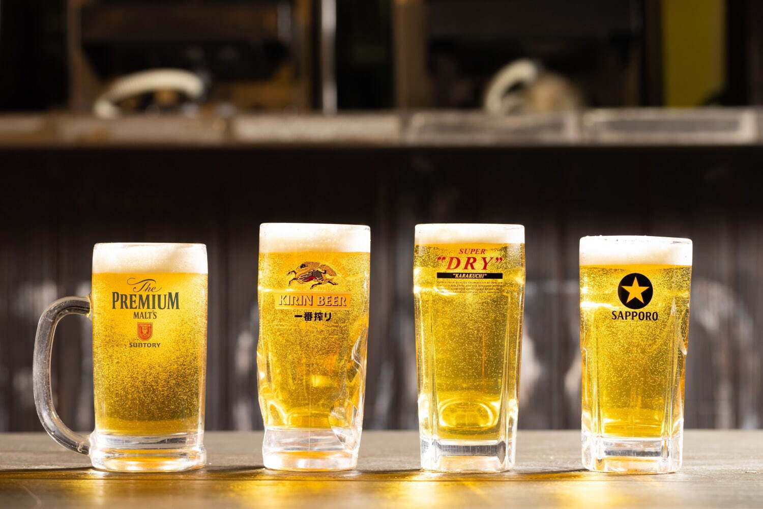 名古屋最古”の屋上ビアガーデンが名古屋栄三越で、ビール飲み