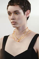 ウジョーから初のジュエリーライン、“生命体をイメージ”有機的なフォルムのイヤリング＆チョーカーなど｜写真13