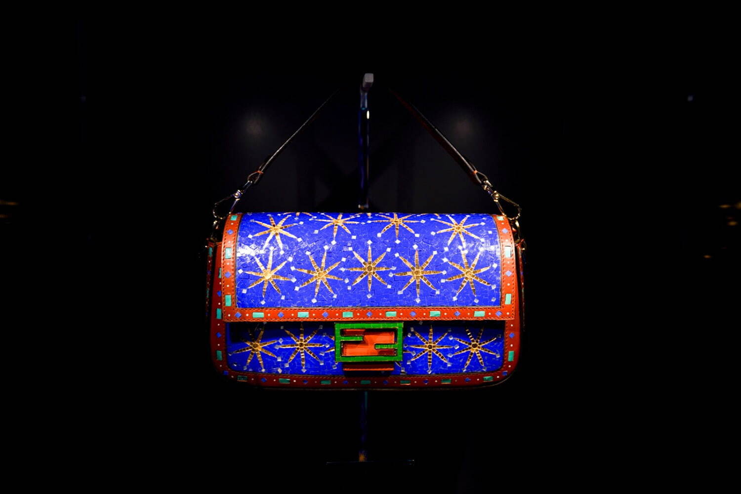 フェンディ(FENDI) ハンド・イン・ハンド バゲット｜写真14