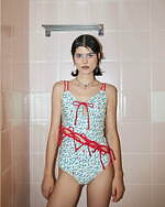 パメオポーズ新作スイムウェア、“レモン”柄コルセットビキニ＆大きめリボンを飾ったビキニ｜写真3