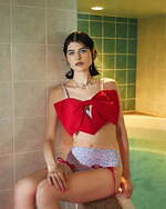 パメオポーズ新作スイムウェア、“レモン”柄コルセットビキニ＆大きめリボンを飾ったビキニ｜写真2