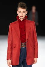 ジュン アシダ 2023-24年秋冬コレクション - 水面のように、煌めきを湛えて｜写真23