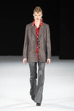 ジュン アシダ 2023-24年秋冬コレクション - 水面のように、煌めきを湛えて｜写真24