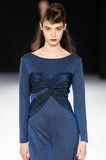 ジュン アシダ 2023-24年秋冬コレクション - 水面のように、煌めきを湛えて｜写真61