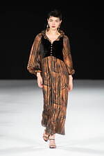 ジュン アシダ 2023-24年秋冬コレクション - 水面のように、煌めきを湛えて｜写真64