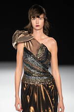 ジュン アシダ 2023-24年秋冬コレクション - 水面のように、煌めきを湛えて｜写真78