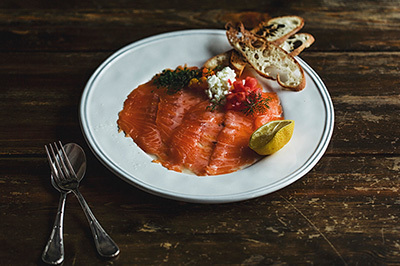 天王州にライフスタイルストア「スローハウス」オープン - キャビアやジビエを食べられるレストラン併設