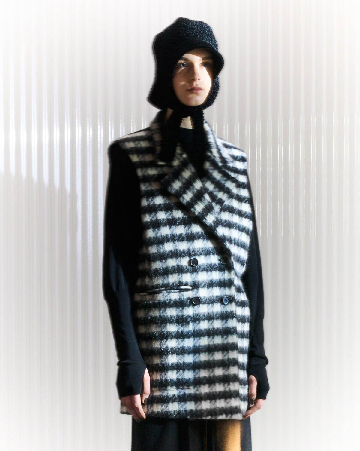 イン(IHNN) 2023-24年秋冬ウィメンズコレクション  - 写真7