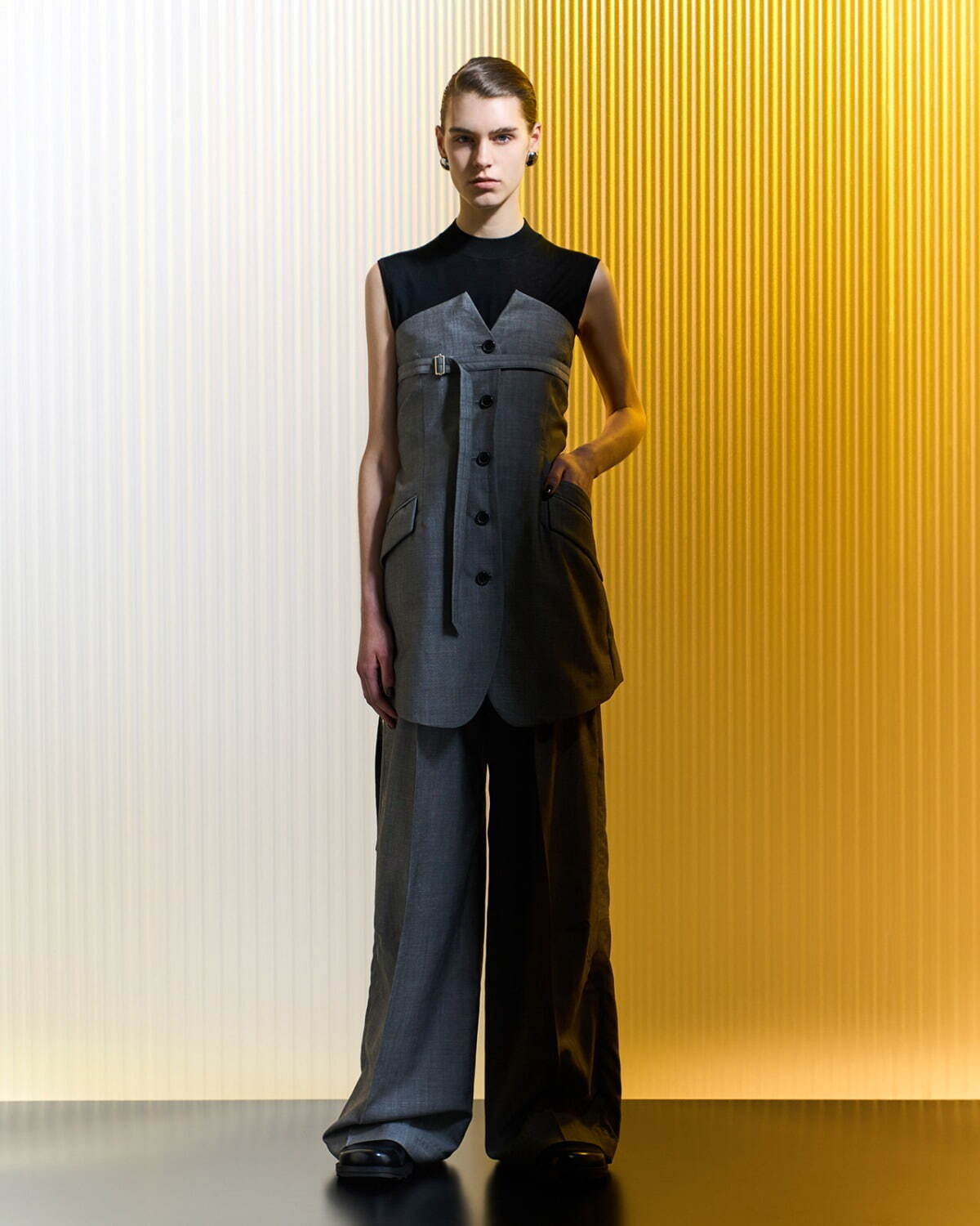 イン(IHNN) 2023-24年秋冬ウィメンズコレクション  - 写真12